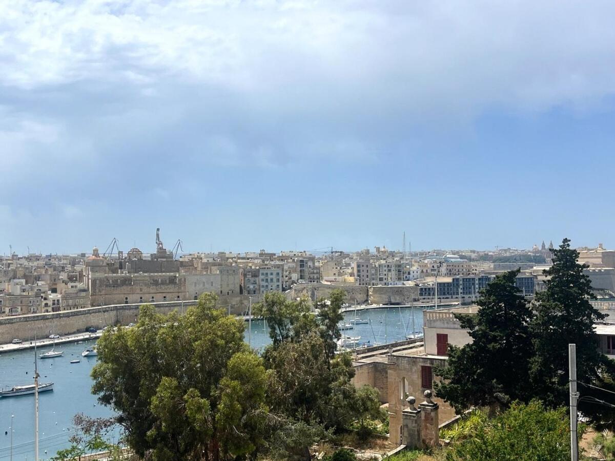 Harbour View Apt With Terrace Kalkara Exterior photo