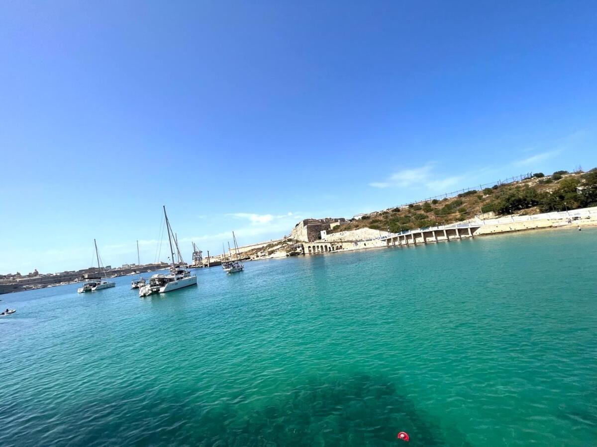 Harbour View Apt With Terrace Kalkara Exterior photo
